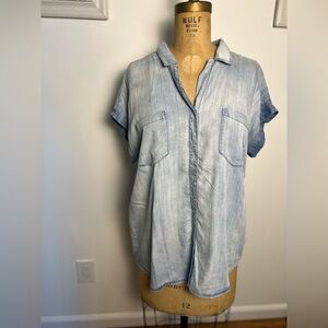 Love 8 women’s chambray short sleeve button down blouse